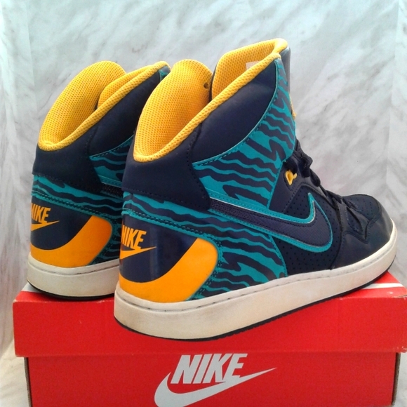 Nike Son of Force 10.5 Michigan 1 air basketball - Picture 3 of 6